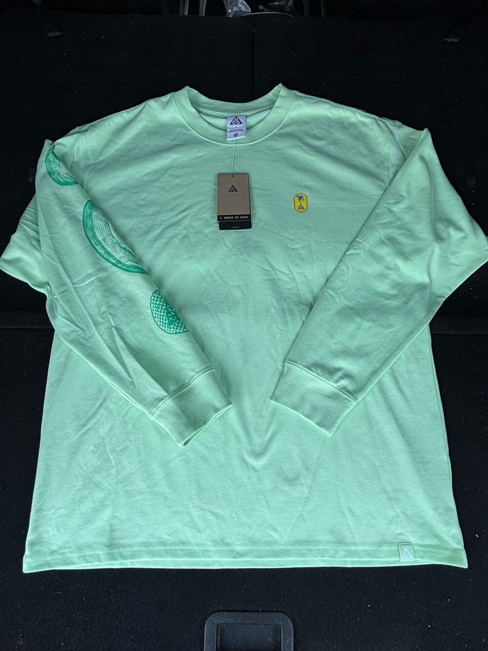 Nike ACG Long Sleeves Shirt Green Hike Snacks Tee FV3488-386, Men’s Size Large